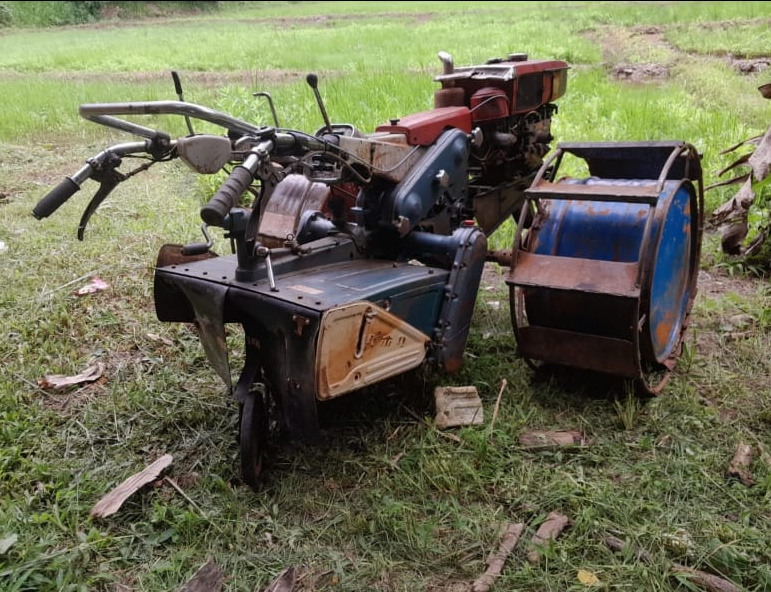Kubota Tractor 2004 - பயன்படுத்தப்பட்டது நிலம் sale in Sri Lanka - patpat.lk