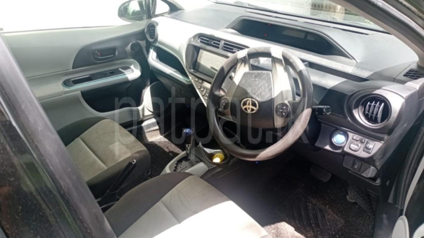 Toyota Aqua 2012 - பயன்படுத்தப்பட்டது கார் sale in Sri Lanka - patpat.lk