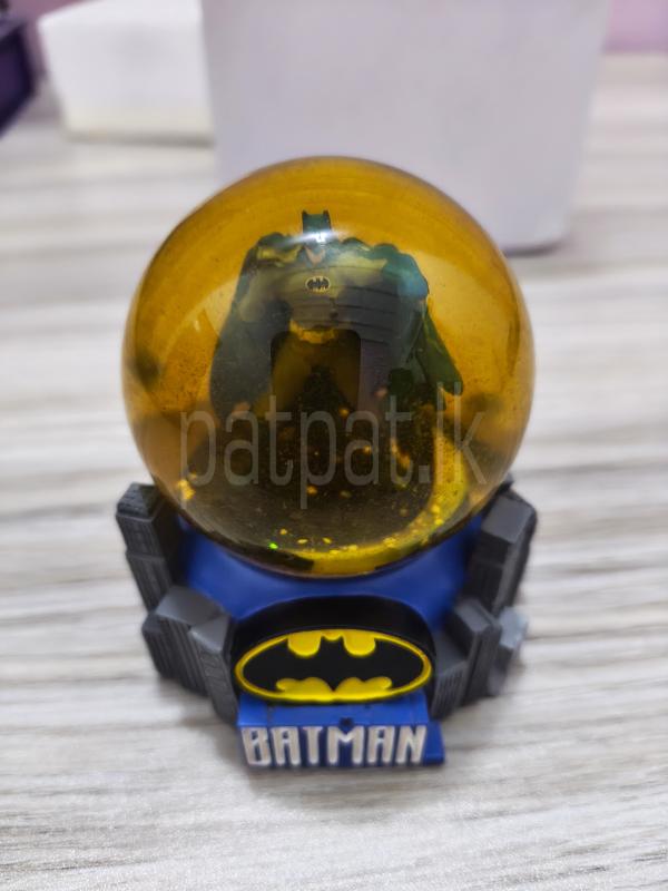 Batman Snow Globe
