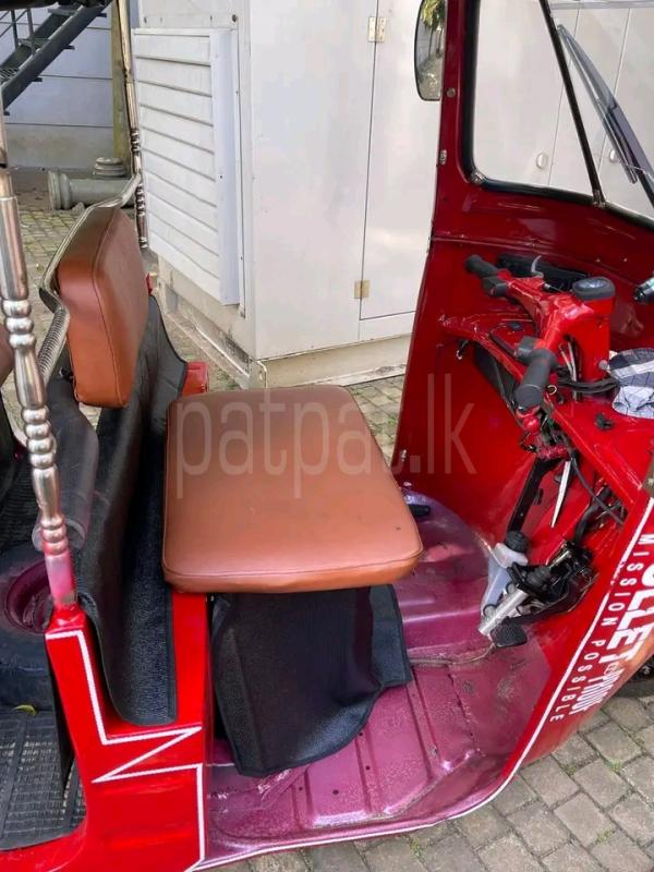 Bajaj 2 stroke 2004 - භාවිතා කරන ලද ත්‍රිරෝද රථය sale in Sri Lanka - patpat.lk