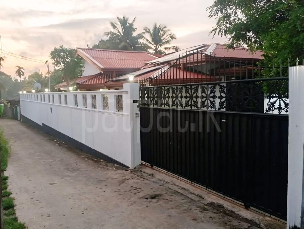 House for Sale in Athurugiriya ads-image-1
