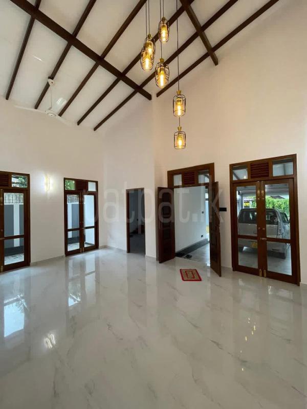 House for Sale in Athurugiriya ads-image-1