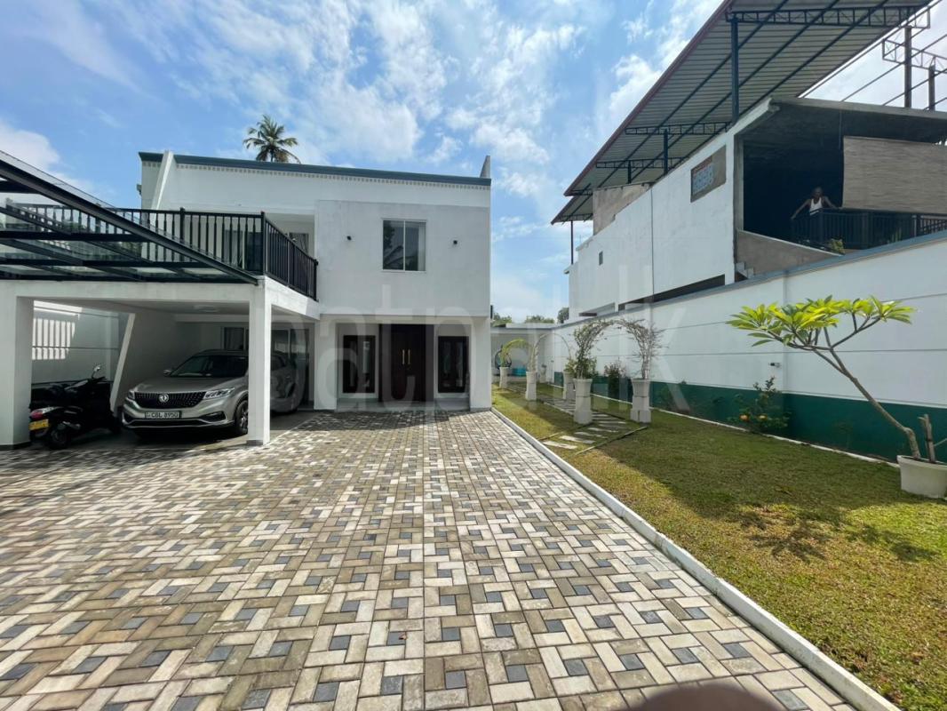 premium-listing-image