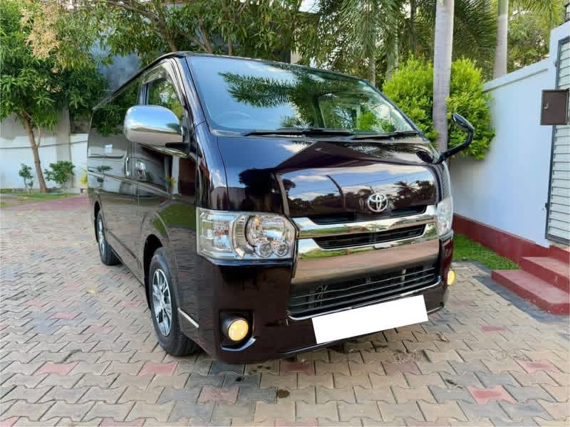 Toyota Hiace 2015 - Used Van sale in Sri Lanka - patpat.lk