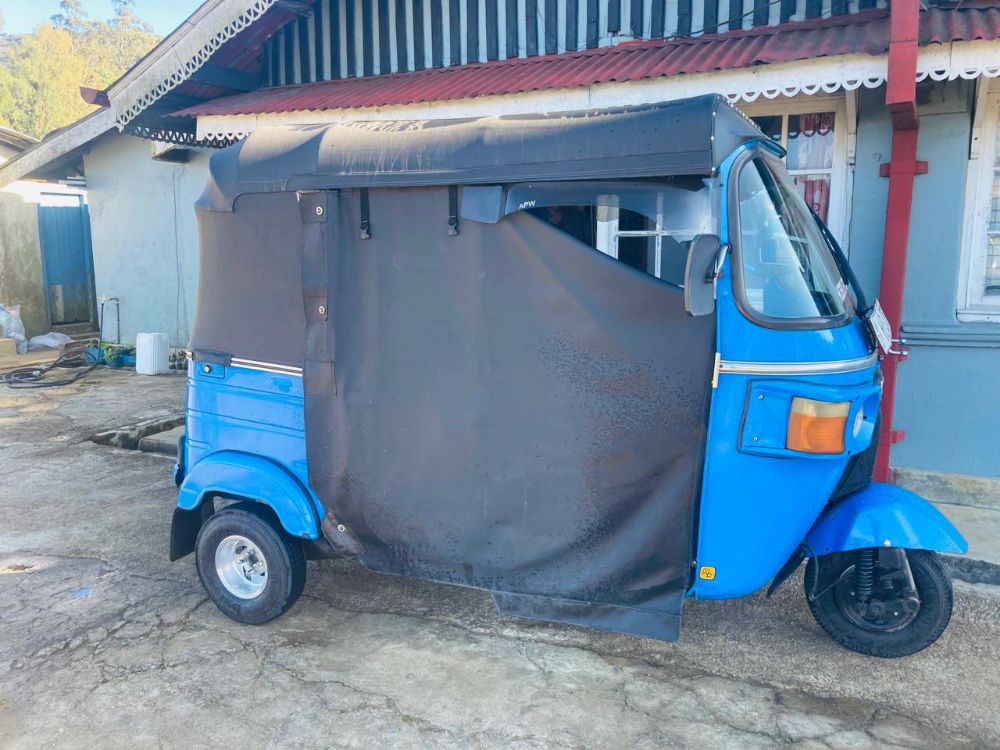 Bajaj Three Wheel 2011 - Used Three wheeler sale in Sri Lanka - patpat.lk