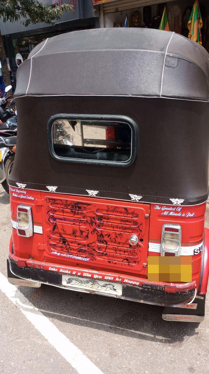 Bajaj Three Wheel 2005 - பயன்படுத்தப்பட்டது முச்சக்கர வண்டி sale in Sri Lanka - patpat.lk