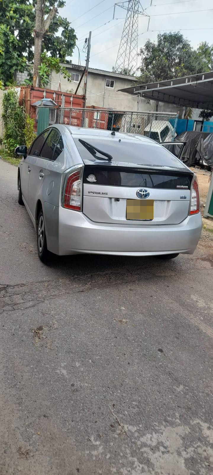 Toyota Prius 2013 - பயன்படுத்தப்பட்டது கார் sale in Sri Lanka - patpat.lk