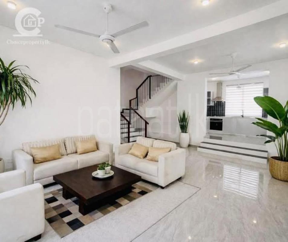 House for Sale in Pelawatta