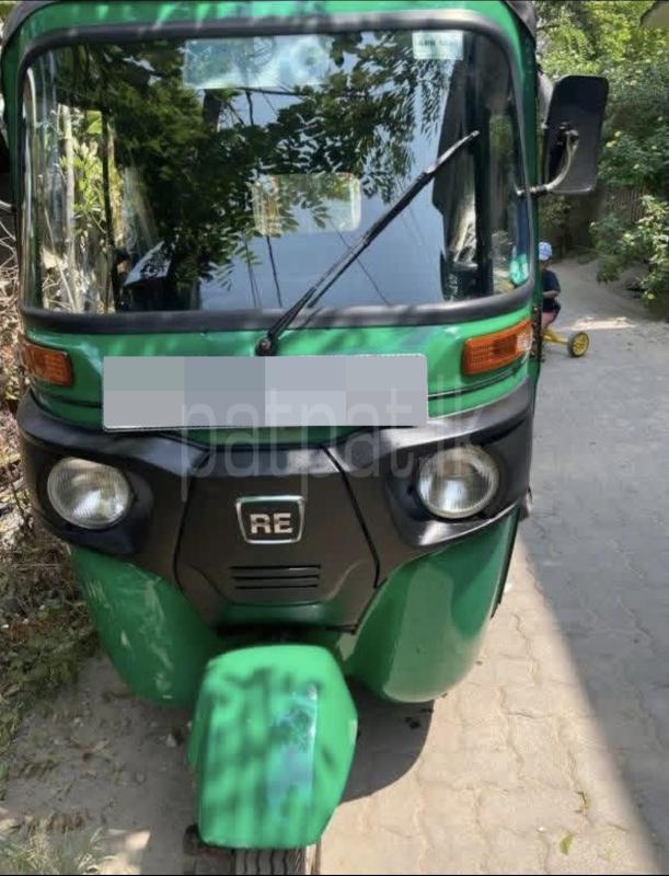 Bajaj 4 stroke 2018 - பயன்படுத்தப்பட்டது முச்சக்கர வண்டி sale in Sri Lanka - patpat.lk