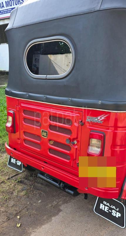 Bajaj Three Wheel 2016 - பயன்படுத்தப்பட்டது முச்சக்கர வண்டி sale in Sri Lanka - patpat.lk