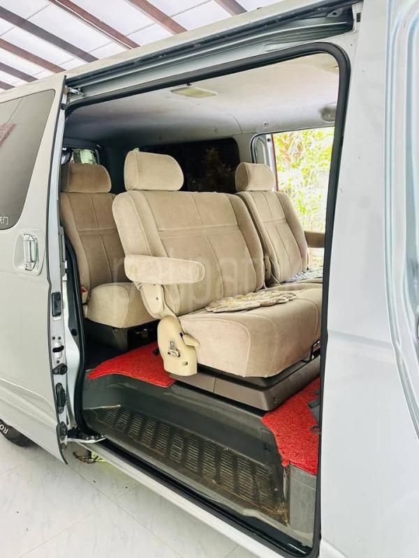 Toyota Hiace 2005 - Used Van sale in Sri Lanka - patpat.lk