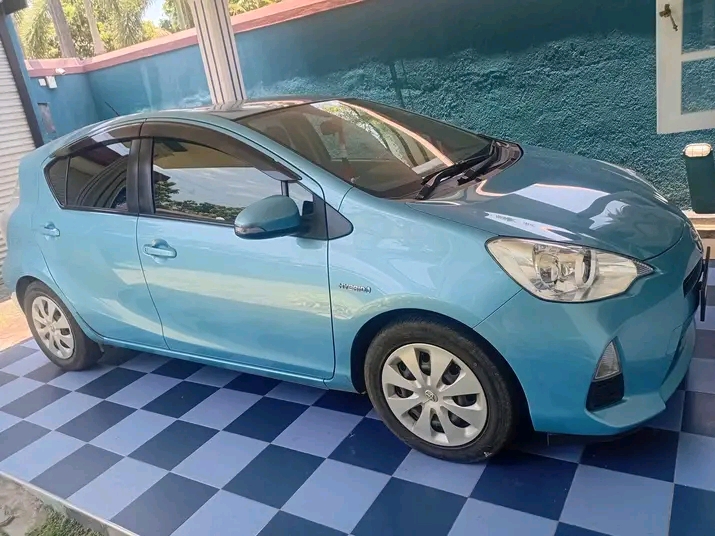 Toyota Aqua 2013 - Used Car sale in Sri Lanka - patpat.lk