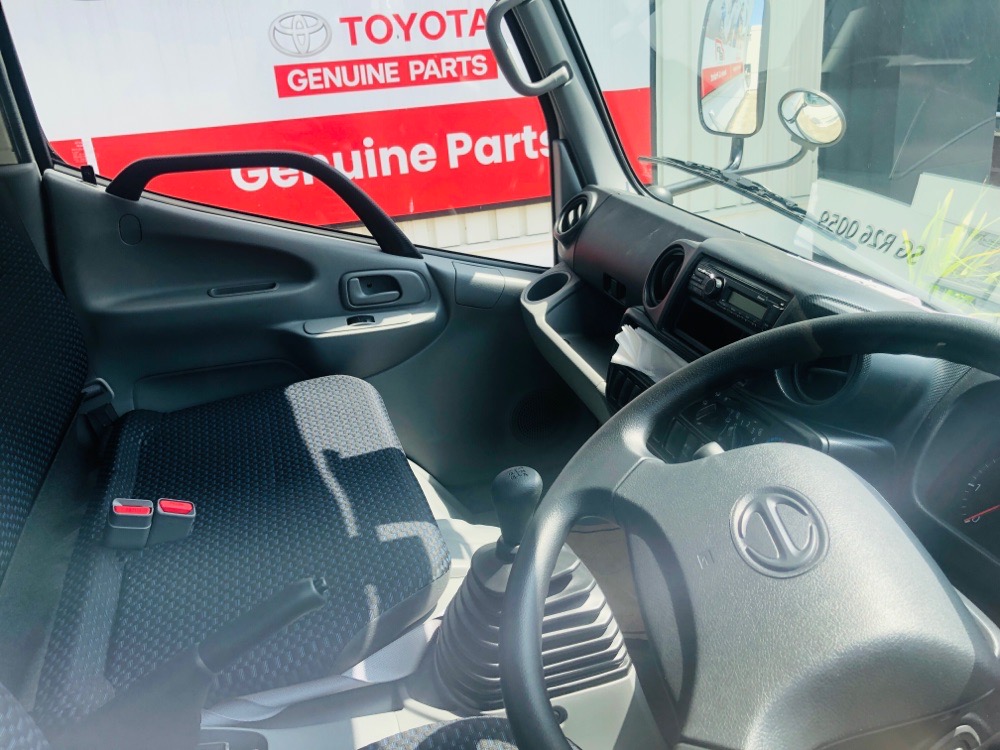 Hino 300 series 2025 - අලුත් ට්‍රක් රථය sale in Sri Lanka - patpat.lk