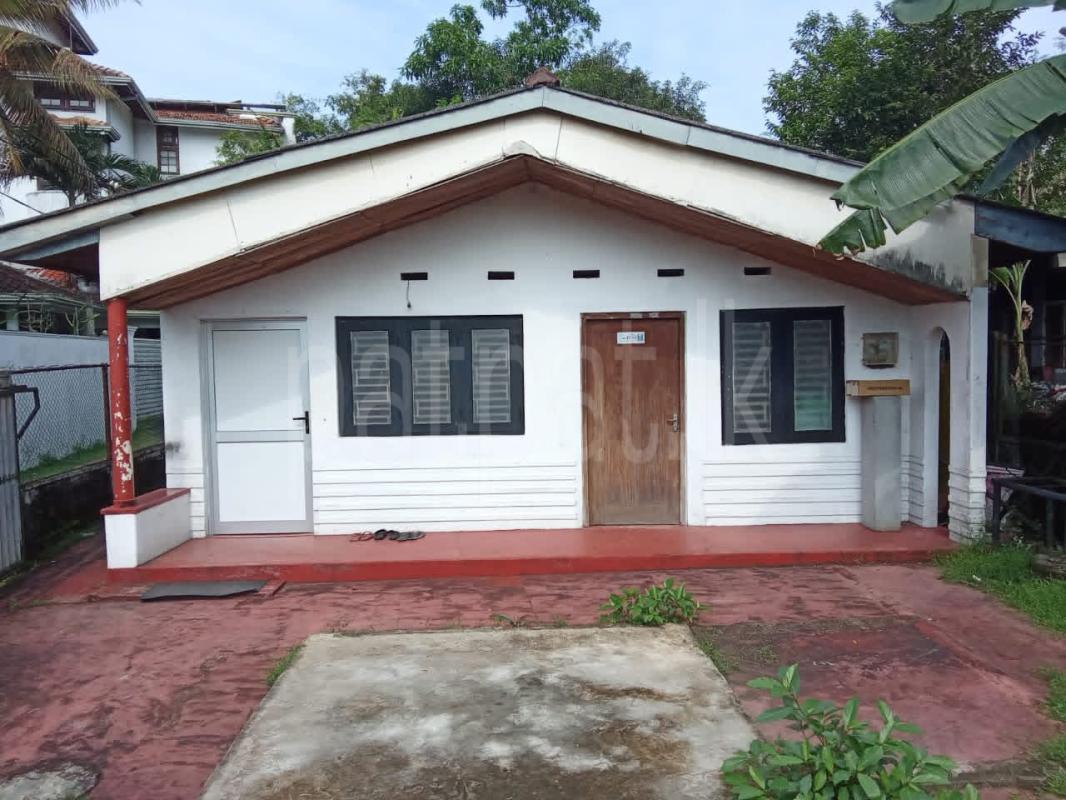 House for Sale in Pelawatta ads-image-1