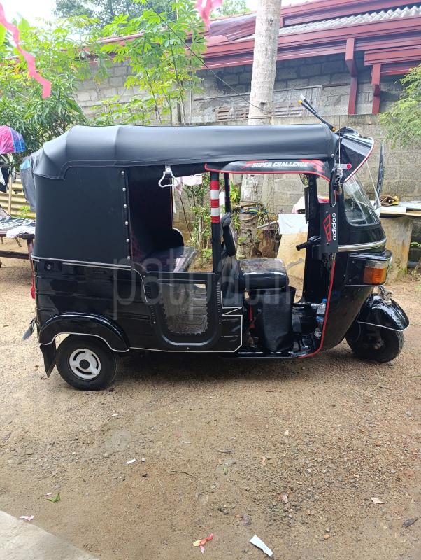 Bajaj 4 stroke 2011 - பயன்படுத்தப்பட்டது முச்சக்கர வண்டி sale in Sri Lanka - patpat.lk