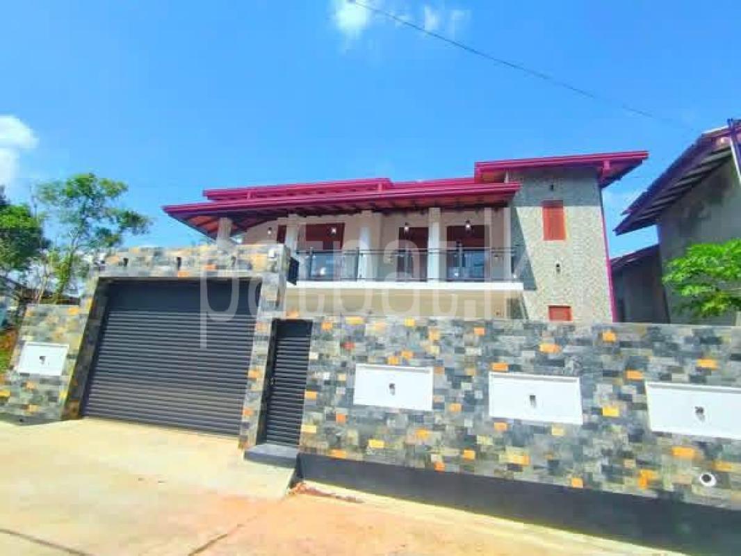 House for Sale in Balapitiya ads-image-1