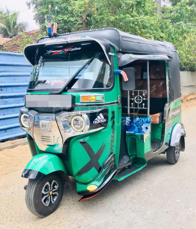 Bajaj Three Wheel 2014 - භාවිතා කරන ලද ත්‍රිරෝද රථය sale in Sri Lanka - patpat.lk