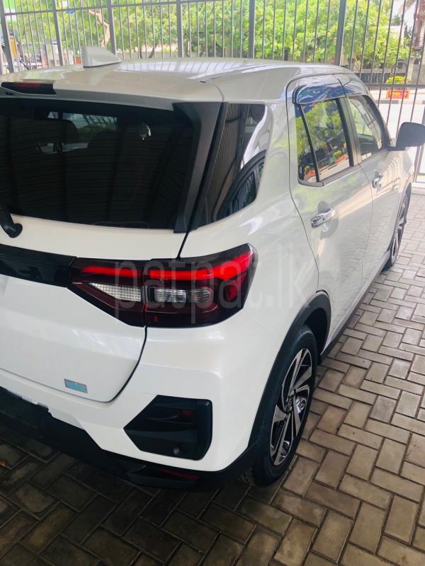 Advertisement image 4