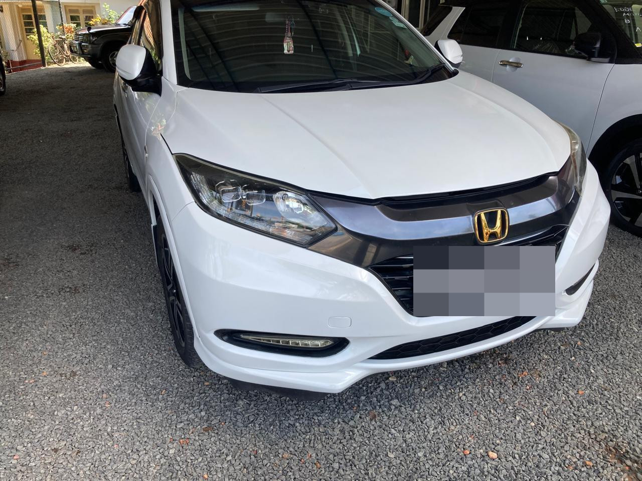 Honda Vezel 2014 - Used SUV sale in Sri Lanka - patpat.lk