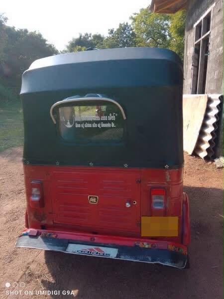 Bajaj 4 stroke 2015 - பயன்படுத்தப்பட்டது முச்சக்கர வண்டி sale in Sri Lanka - patpat.lk