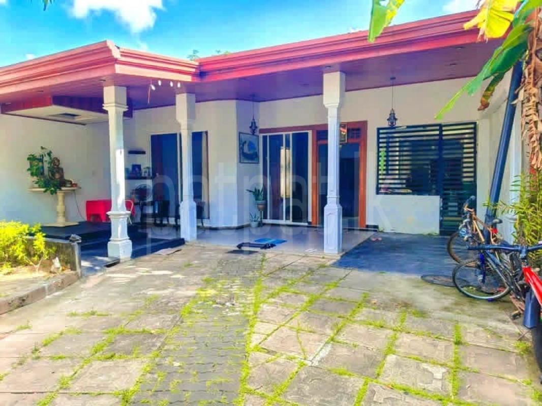 House for Sale in Nittambuwa
