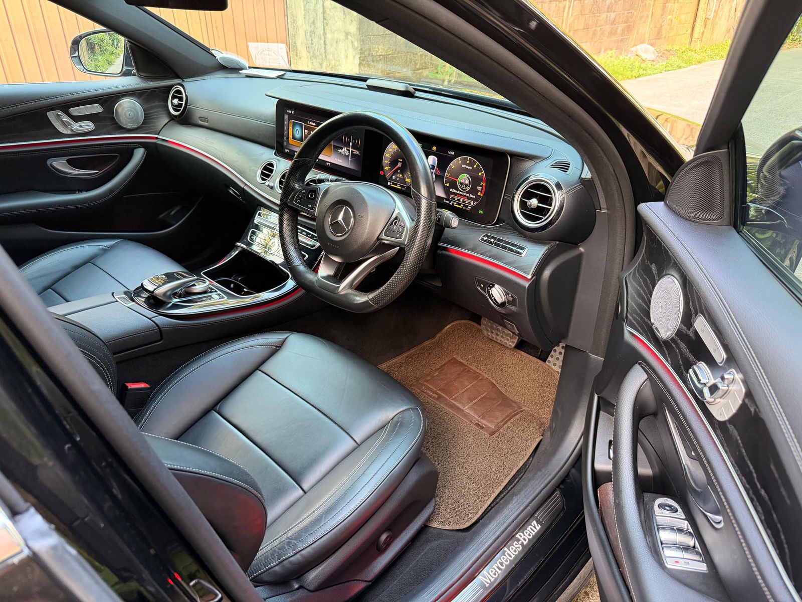 Mercedes Benz E Class 2016 - Used Car sale in Sri Lanka - patpat.lk