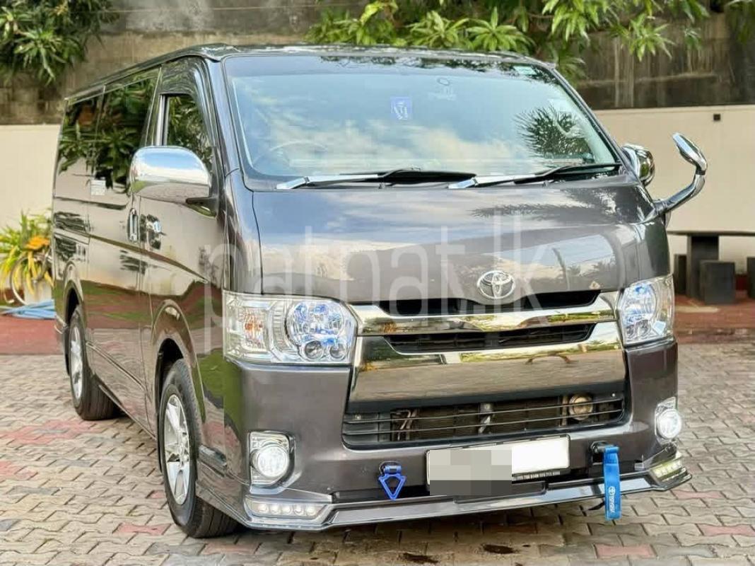 Toyota Hiace 2015 - Used Van sale in Sri Lanka - patpat.lk