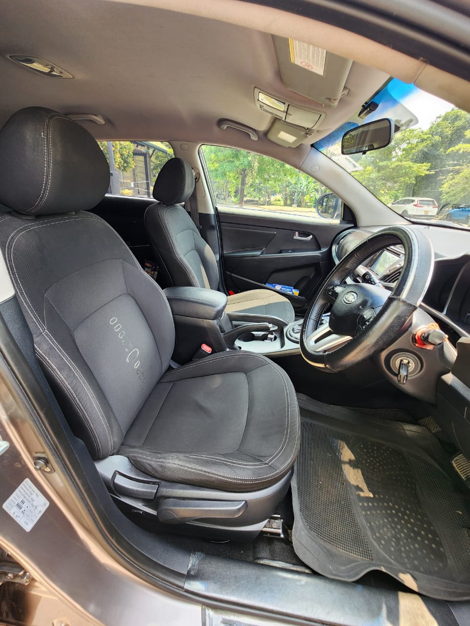 KIA Sportage 2011 - பயன்படுத்தப்பட்டது SUV sale in Sri Lanka - patpat.lk