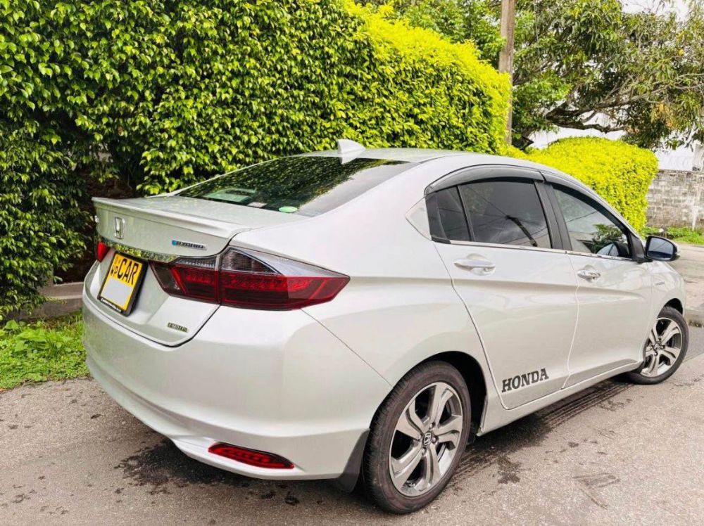 Honda Grace 2016 - Used Car sale in Sri Lanka - patpat.lk