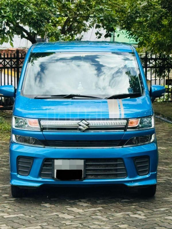 Suzuki Wagon R 2017 - භාවිතා කරන ලද කාර් sale in Sri Lanka - patpat.lk
