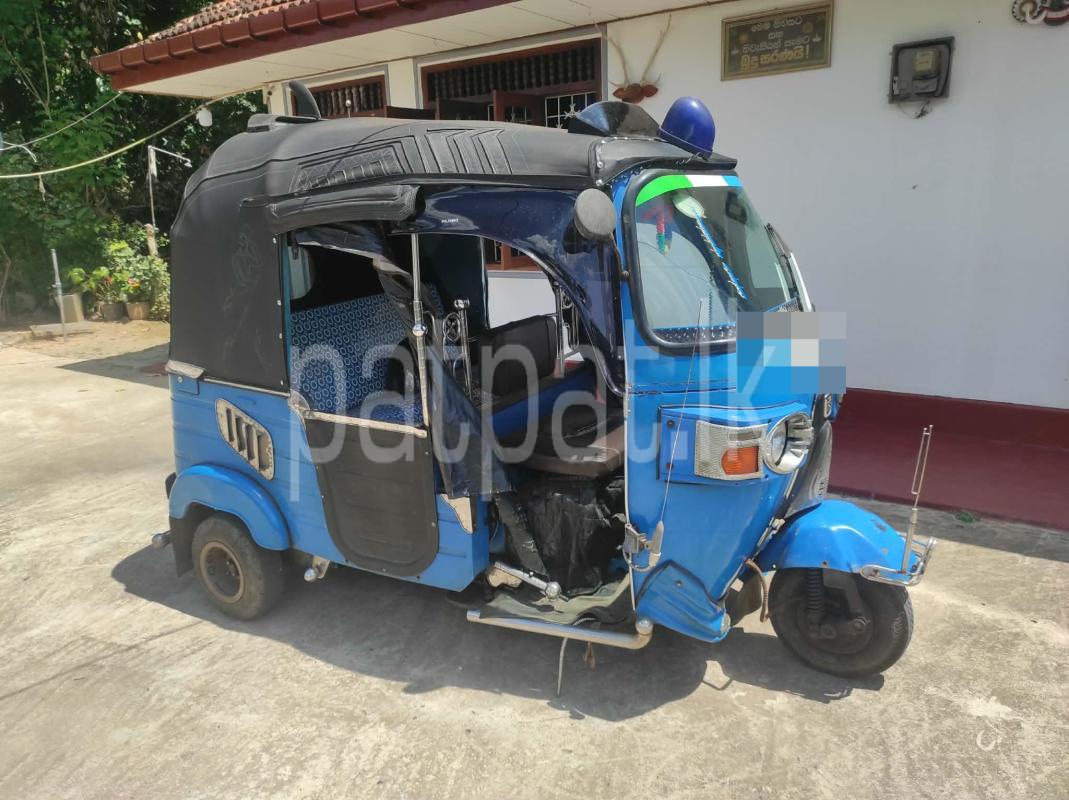 Bajaj Three Wheel 2013 - Used Three wheeler sale in Sri Lanka - patpat.lk