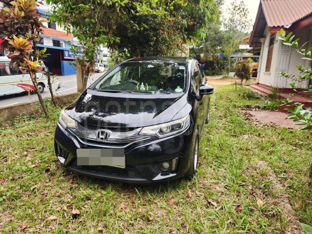 Honda Fit 2013 - பயன்படுத்தப்பட்டது கார் sale in Sri Lanka - patpat.lk