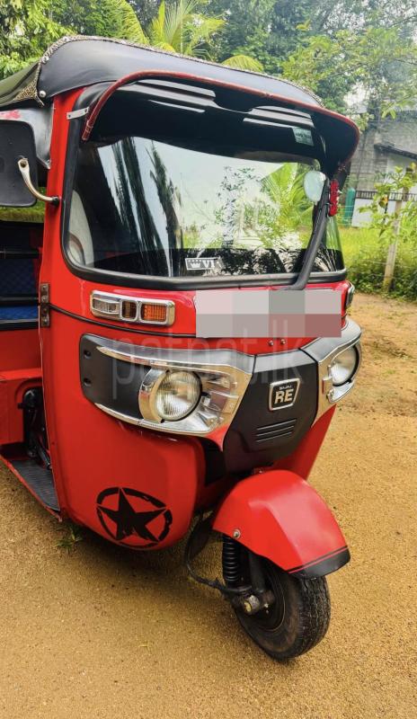 Bajaj Three Wheel 2017 - பயன்படுத்தப்பட்டது முச்சக்கர வண்டி sale in Sri Lanka - patpat.lk