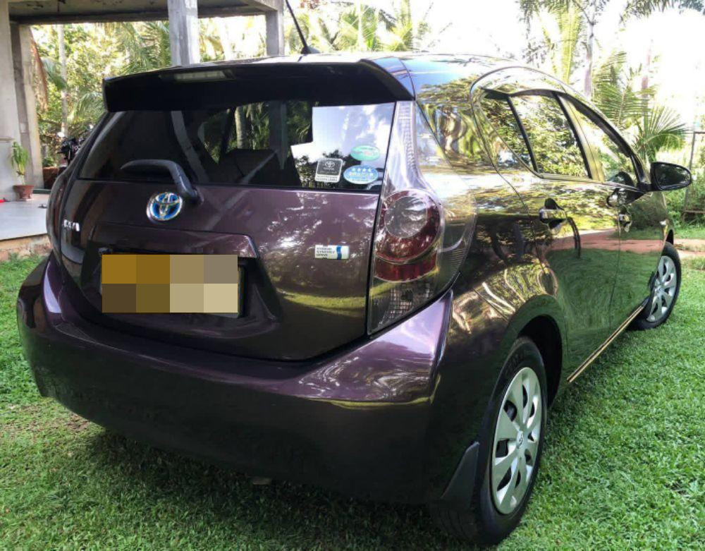 Toyota Aqua 2014 - பயன்படுத்தப்பட்டது கார் sale in Sri Lanka - patpat.lk