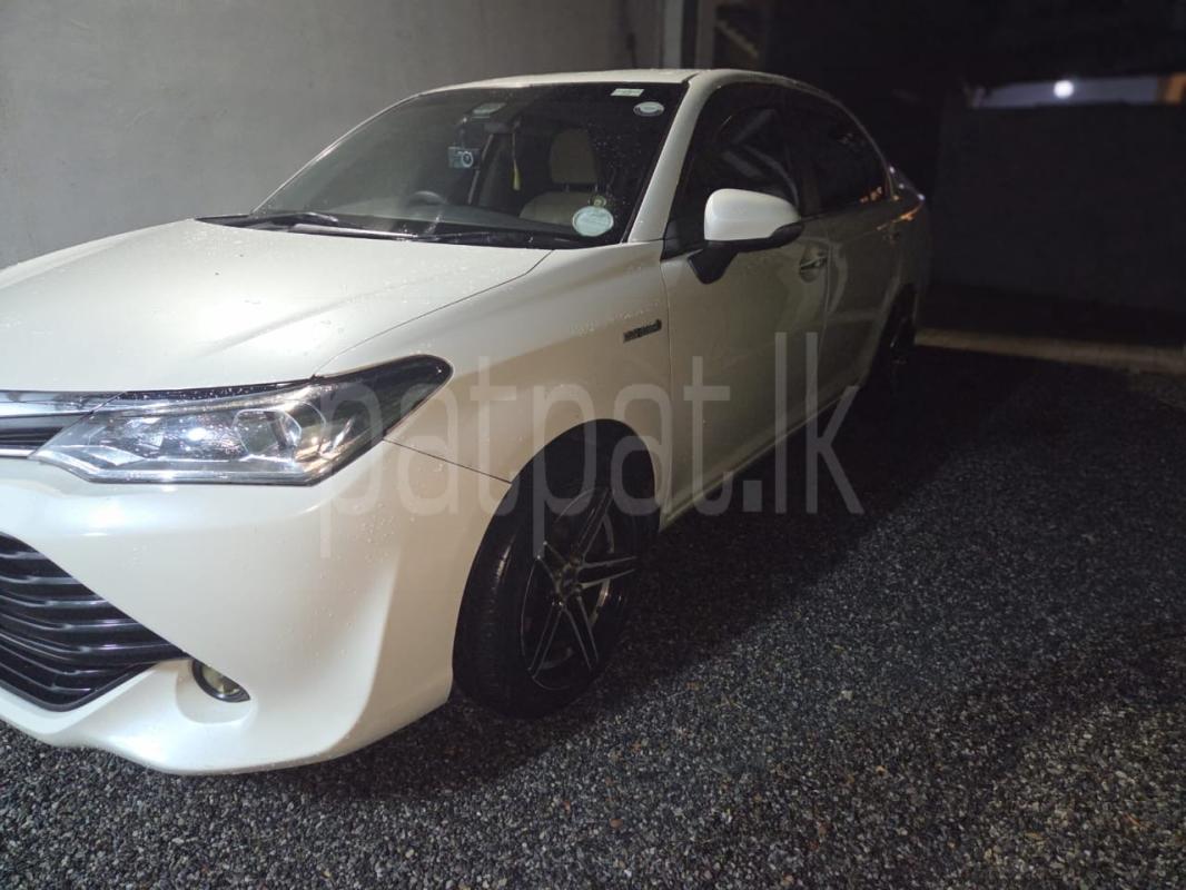 Toyota Axio 2015 - භාවිතා කරන ලද කාර් sale in Sri Lanka - patpat.lk