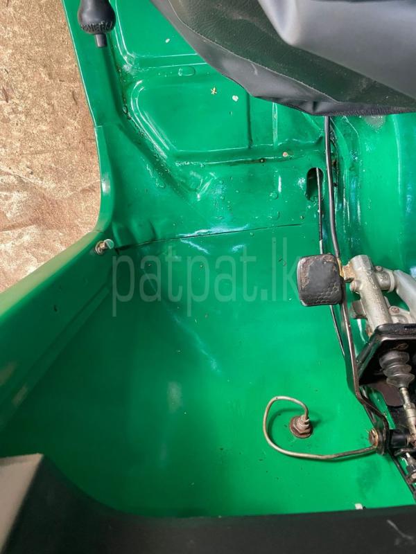 Bajaj Three Wheel 2011 - Used Three wheeler sale in Sri Lanka - patpat.lk