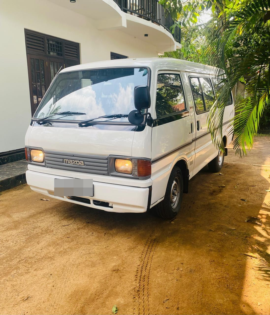 Mazda Bongo 1994 ads-image-1
