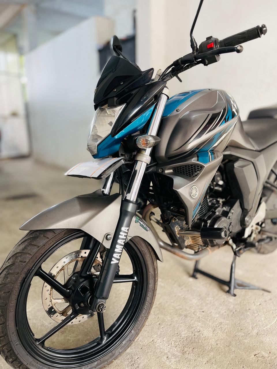 Yamaha FZ 2017 - பயன்படுத்தப்பட்டது பைக் sale in Sri Lanka - patpat.lk