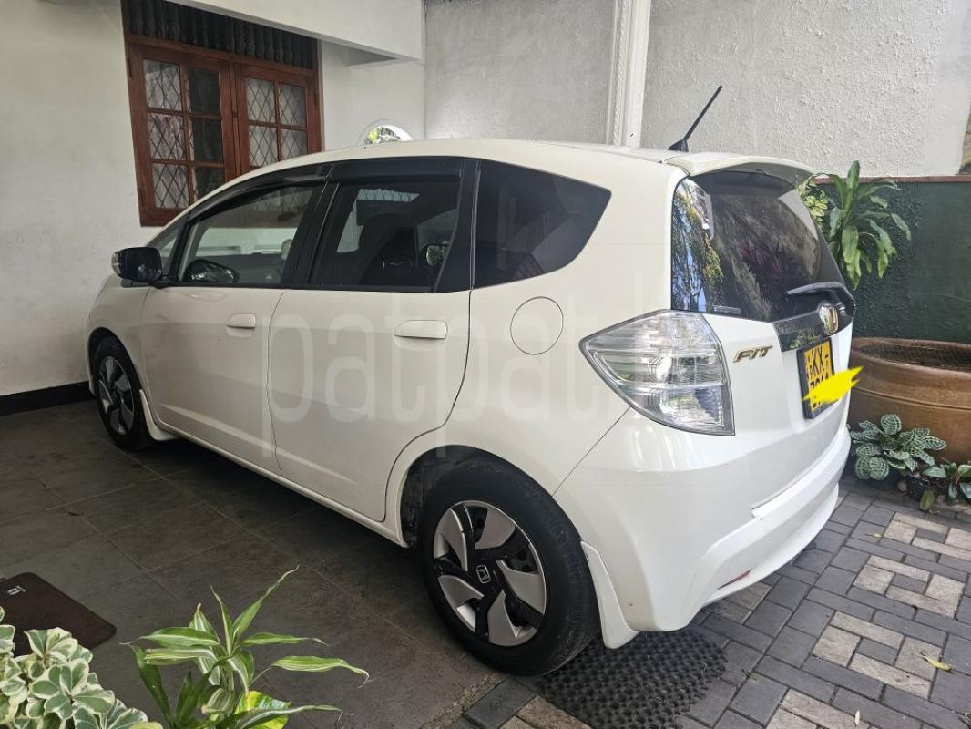 Advertisement image 3