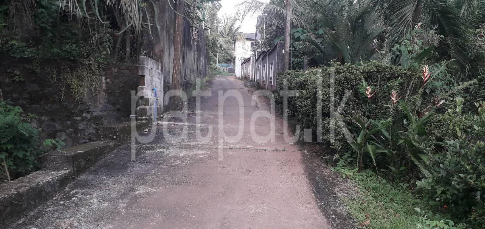 Residential Land for Sale in Athurugiriya