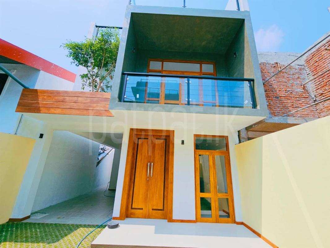 Advertisement image 3