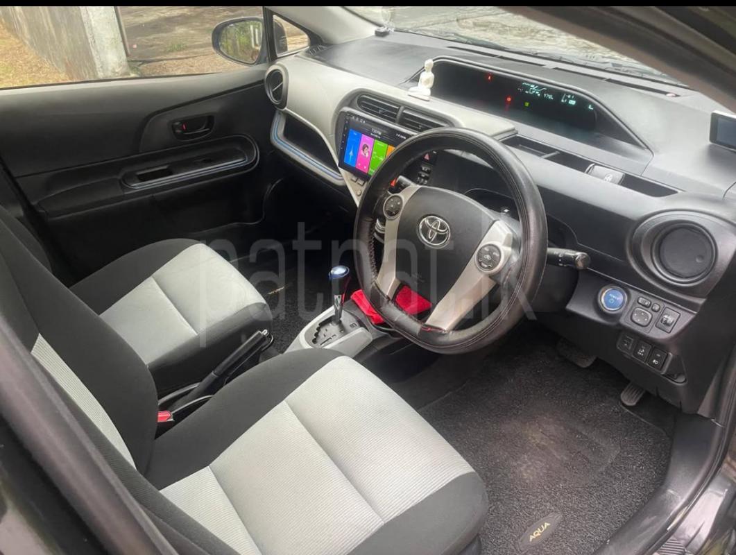 Toyota Aqua 2014 - பயன்படுத்தப்பட்டது கார் sale in Sri Lanka - patpat.lk