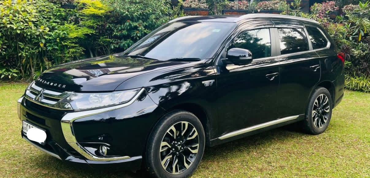 Mitsubishi Outlander 2015 - பயன்படுத்தப்பட்டது SUV sale in Sri Lanka - patpat.lk