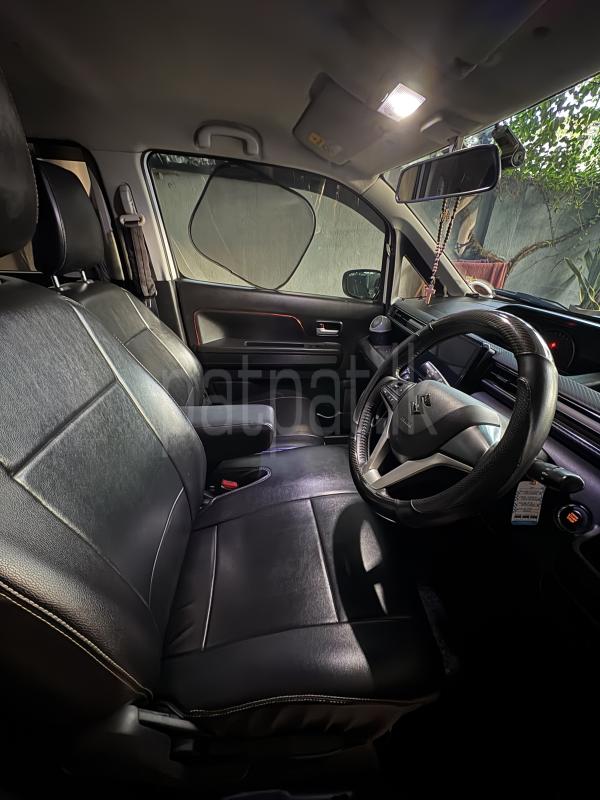 Advertisement image 6