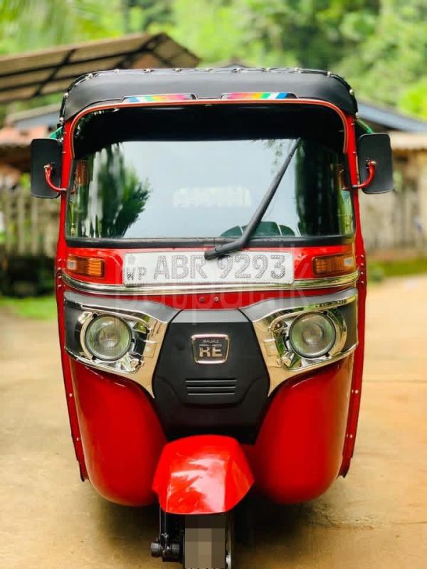 Bajaj Three Wheel 2018 - பயன்படுத்தப்பட்டது முச்சக்கர வண்டி sale in Sri Lanka - patpat.lk