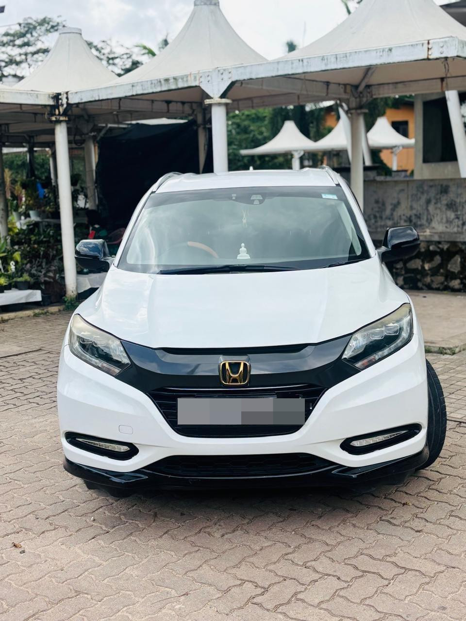 Honda Vezel 2015 - பயன்படுத்தப்பட்டது SUV sale in Sri Lanka - patpat.lk