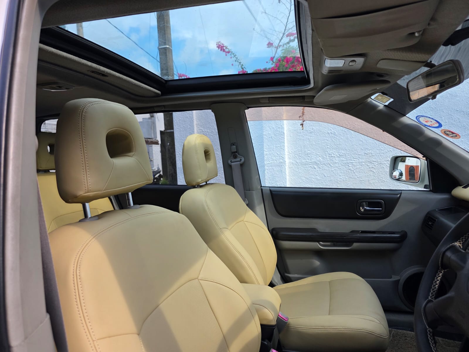 Nissan X Trail 2001 - பயன்படுத்தப்பட்டது SUV sale in Sri Lanka - patpat.lk