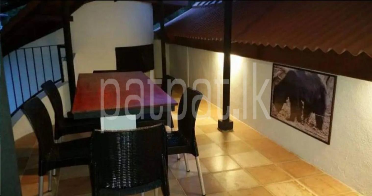 Advertisement image 6