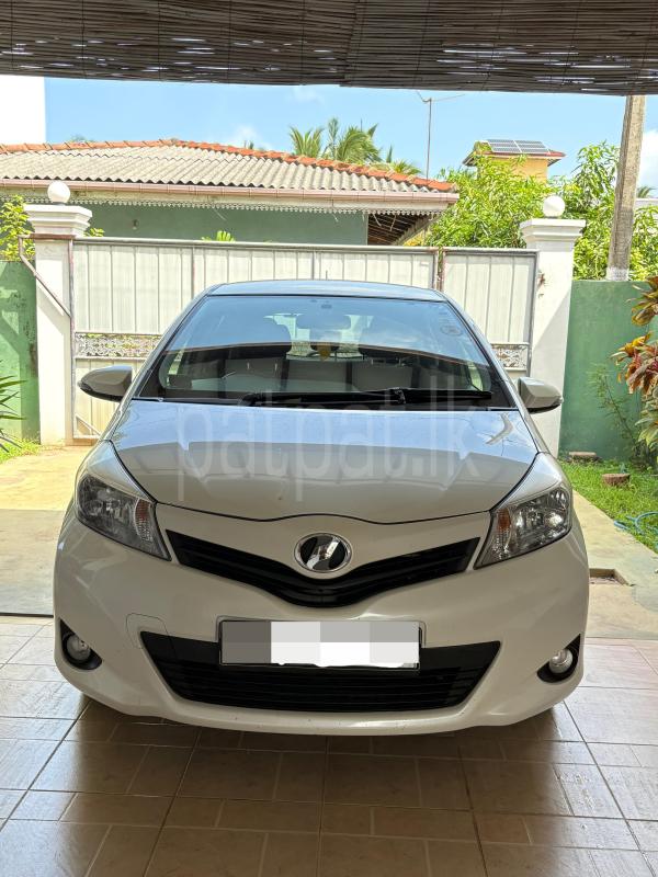 Toyota Vitz 2014 - பயன்படுத்தப்பட்டது கார் sale in Sri Lanka - patpat.lk