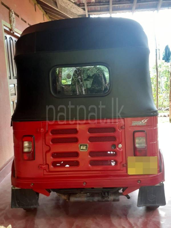 Bajaj 4 stroke 2018 - பயன்படுத்தப்பட்டது முச்சக்கர வண்டி sale in Sri Lanka - patpat.lk